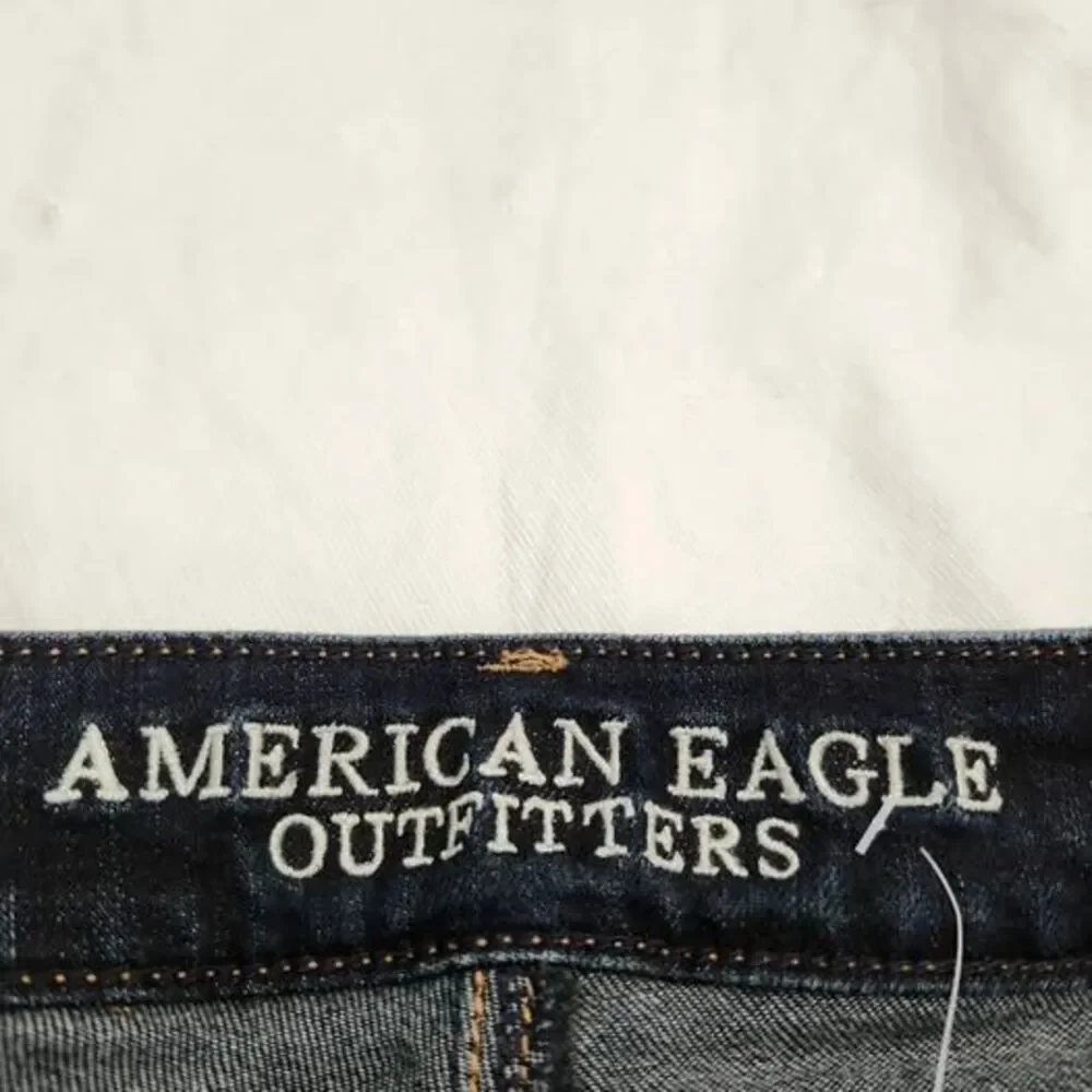 American Eagle size 18 short